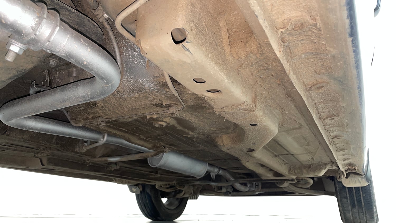 Used 2019 Tata Tigor Revotron XZA+ Petrol Automatic extra REAR RIGHT UNDERBODY VIEW
