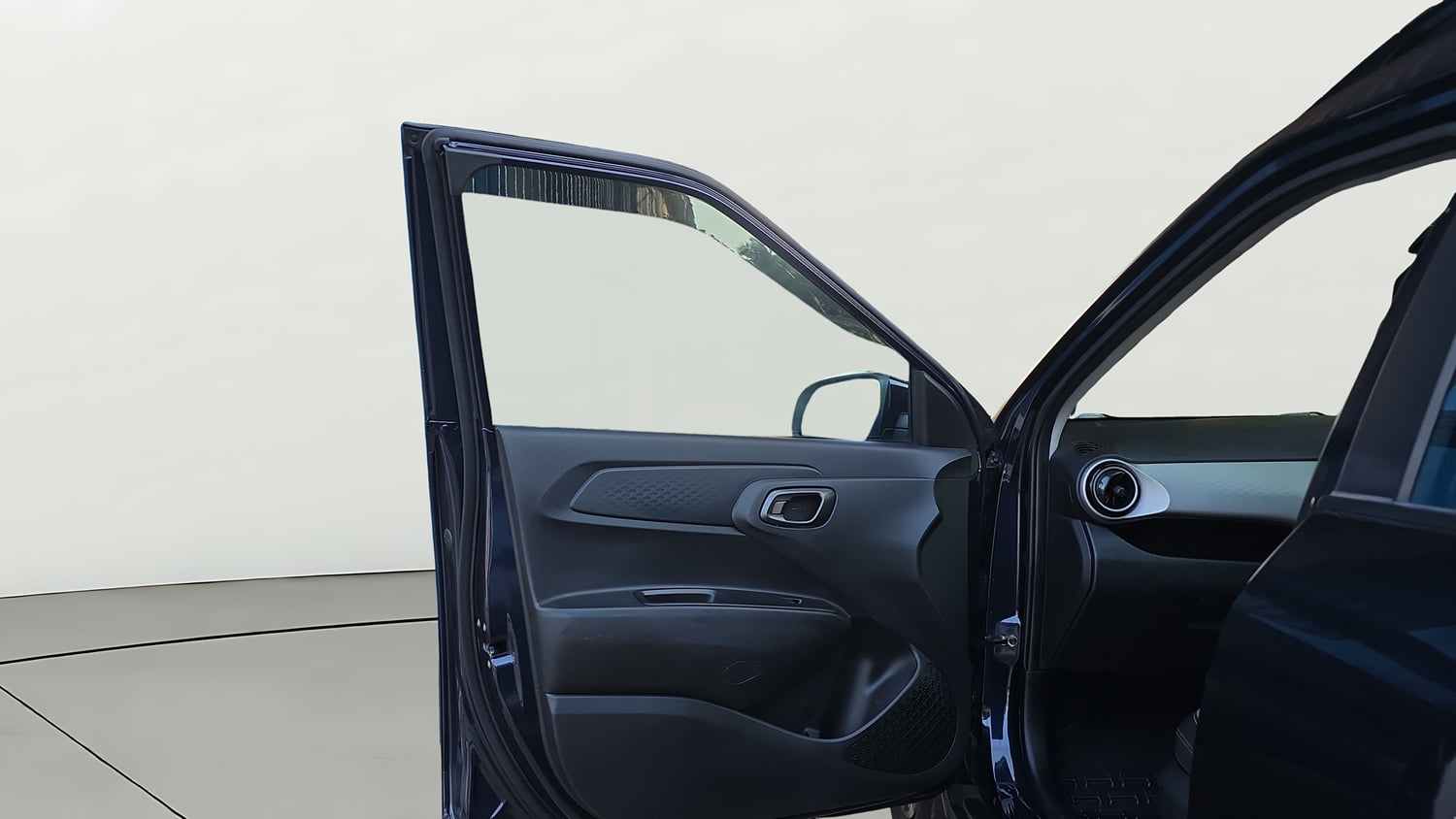 Used 2023 Hyundai Exter SX (O) Connect 1.2 AMT Petrol Automatic interior LEFT FRONT DOOR OPEN VIEW