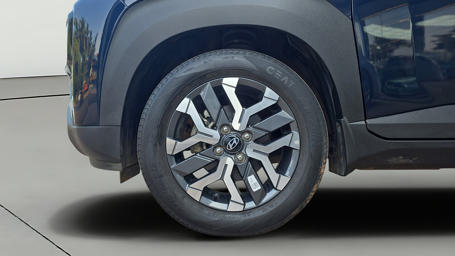 Used 2023 Hyundai Exter SX (O) Connect 1.2 AMT Petrol Automatic tyres LEFT FRONT TYRE RIM VIEW