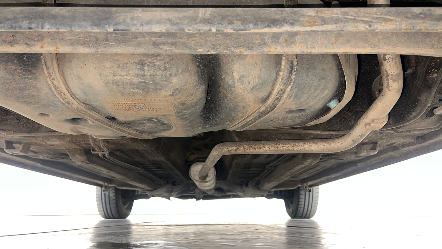 Used 2017 Maruti Suzuki Celerio ZXI (O) AMT Petrol Automatic extra REAR UNDERBODY VIEW (TAKEN FROM REAR)