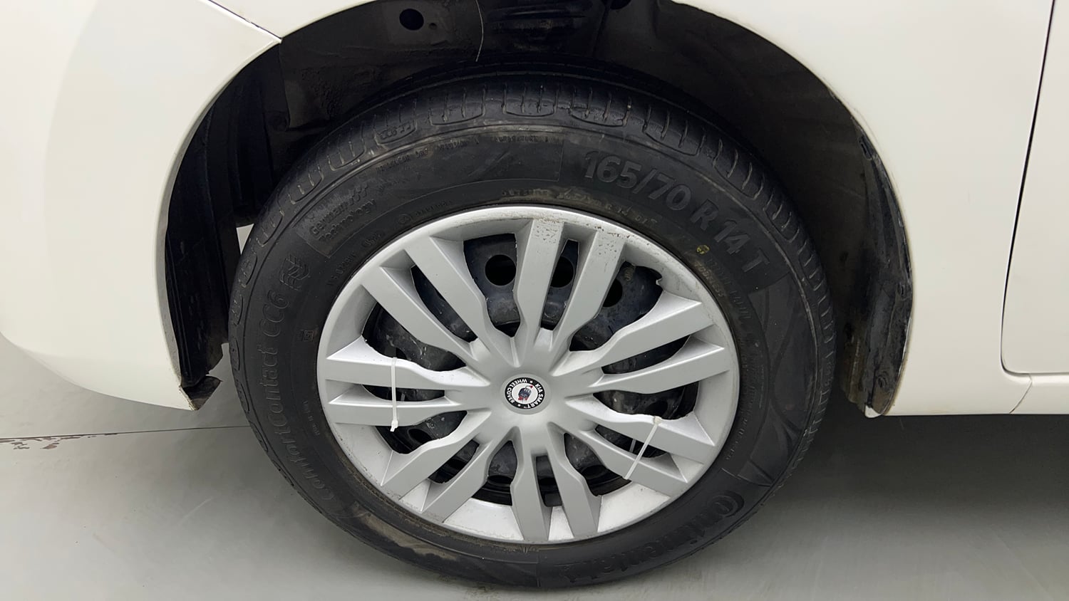 Used 2016 Maruti Suzuki Wagon R 1.0 VXI AMT Petrol Automatic tyres LEFT FRONT TYRE RIM VIEW