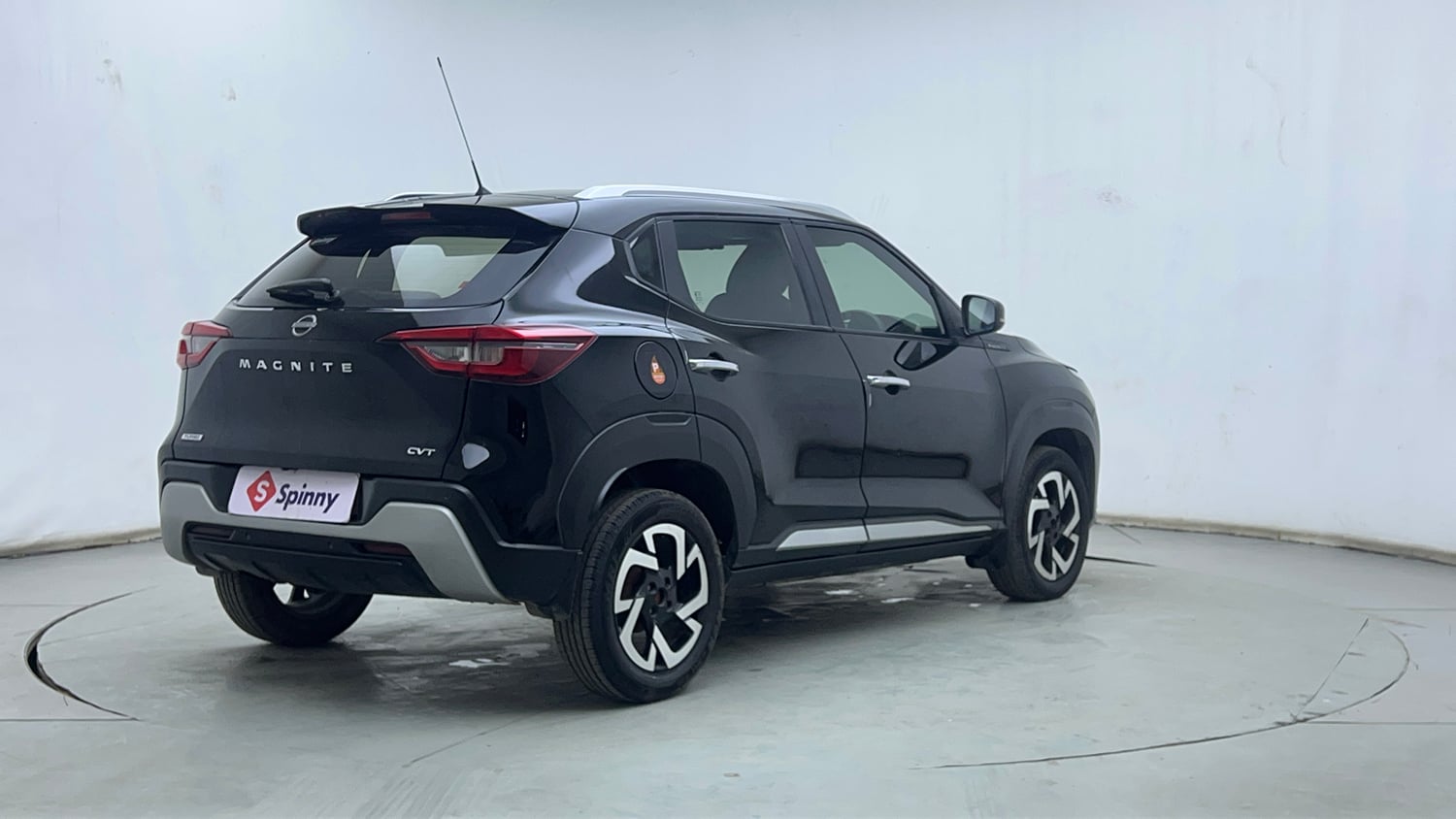 Used 2021 Nissan Magnite XV Turbo CVT Petrol Automatic exterior RIGHT REAR CORNER VIEW
