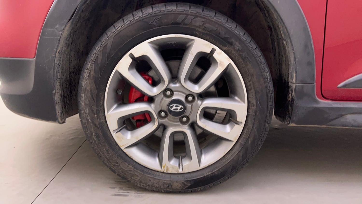 Used 2016 Hyundai i20 Active 1.2 SX Petrol Manual tyres LEFT FRONT TYRE RIM VIEW