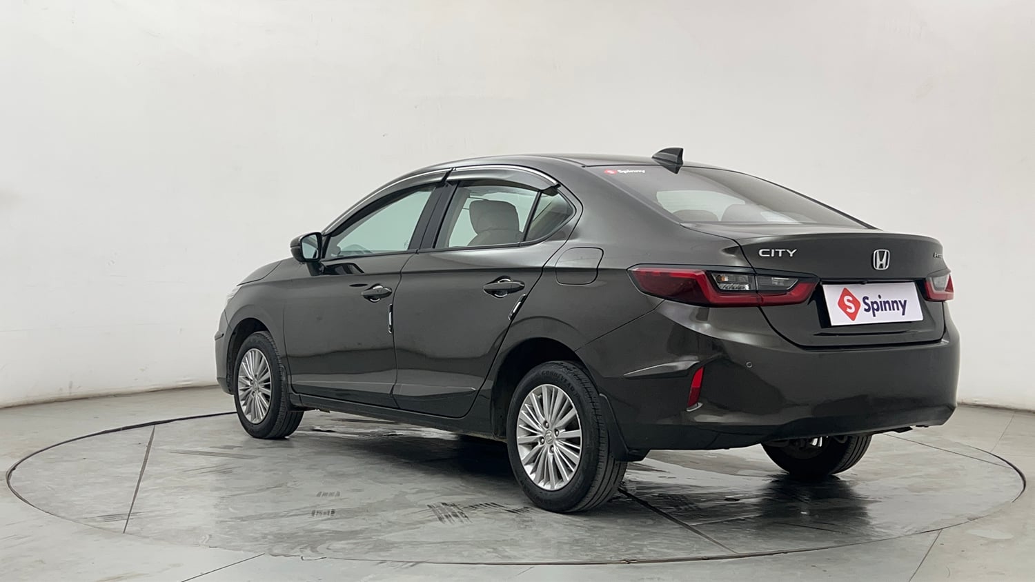 Used 2022 Honda City V Petrol Petrol Manual exterior LEFT REAR CORNER VIEW