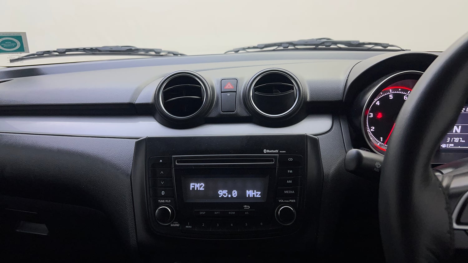 Used 2019 Maruti Suzuki Swift VXi AMT Petrol Automatic top_features Integrated (in-dash) music system