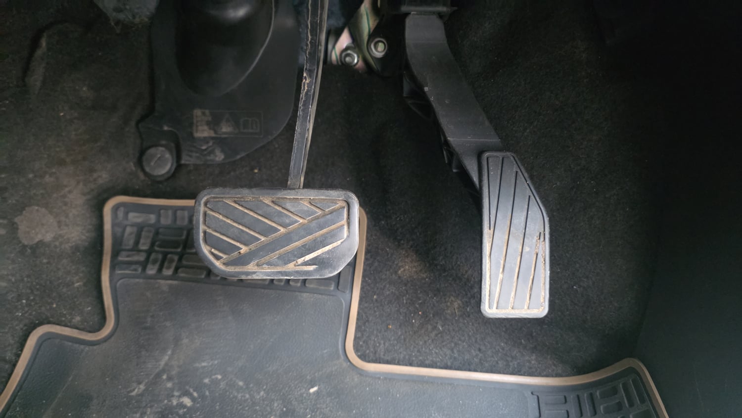 Used 2023 Maruti Suzuki S-Presso VXi Plus (O) AMT Petrol Automatic interior PEDALS VIEW