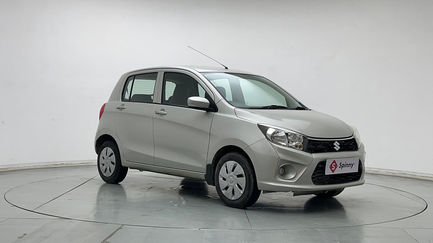 Used 2018 Maruti Suzuki Celerio ZXi AMT Petrol Automatic exterior RIGHT FRONT CORNER VIEW