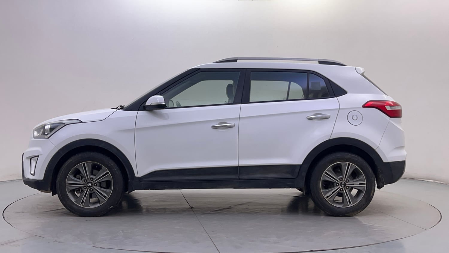 Used 2017 Hyundai Creta SX Plus 1.6 AT Petrol Petrol Automatic exterior LEFT SIDE VIEW