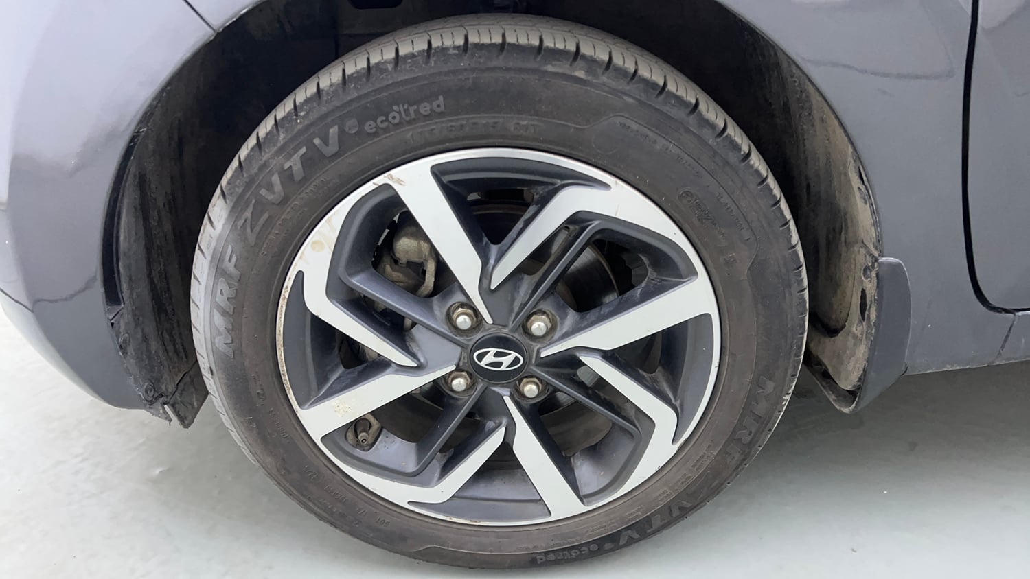 Used 2022 Hyundai Grand i10 Nios Asta 1.2 Kappa VTVT Petrol Manual tyres LEFT FRONT TYRE RIM VIEW