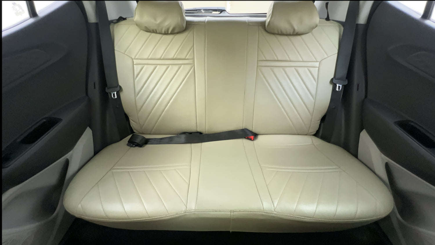 Used 2021 Hyundai Grand i10 Nios Asta AMT 1.2 Kappa VTVT Petrol Automatic interior REAR SEAT CONDITION VIEW