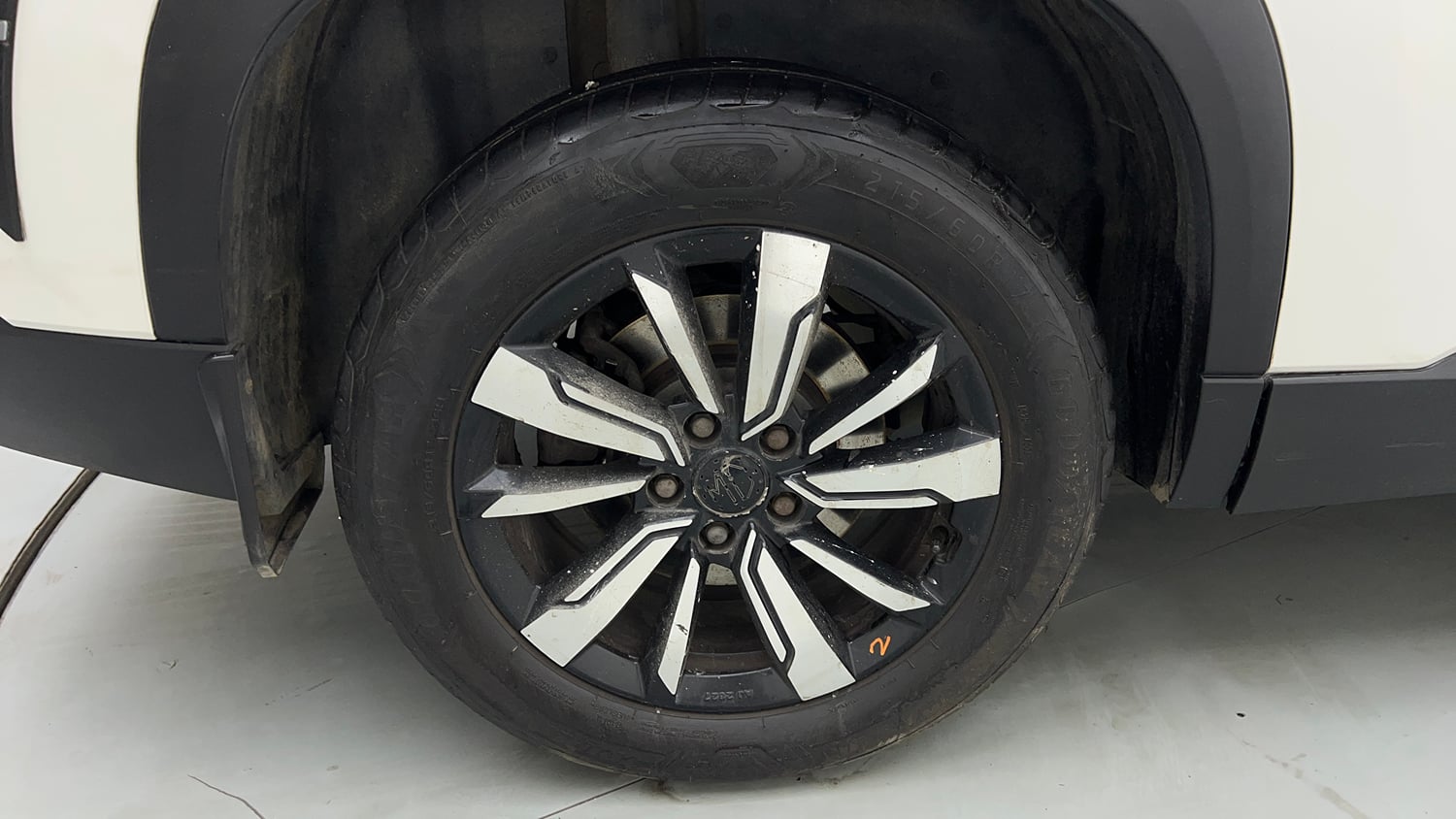 Used 2019 MG Motors Hector Sharp 1.5 DCT Petrol Petrol Automatic tyres RIGHT REAR TYRE RIM VIEW