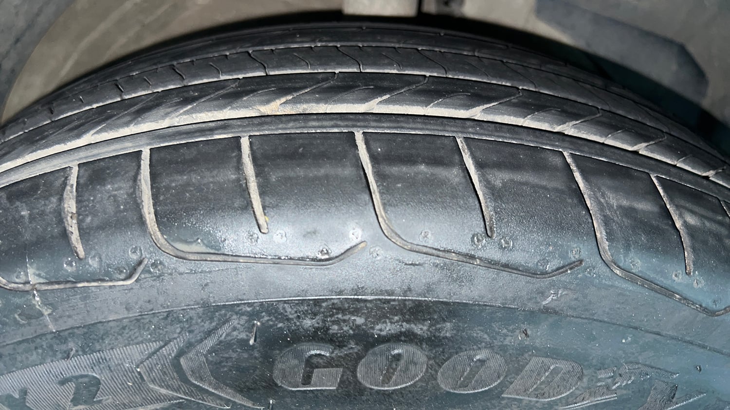 Used 2019 MG Motors Hector Sharp 1.5 DCT Petrol Petrol Automatic tyres RIGHT FRONT TYRE TREAD VIEW