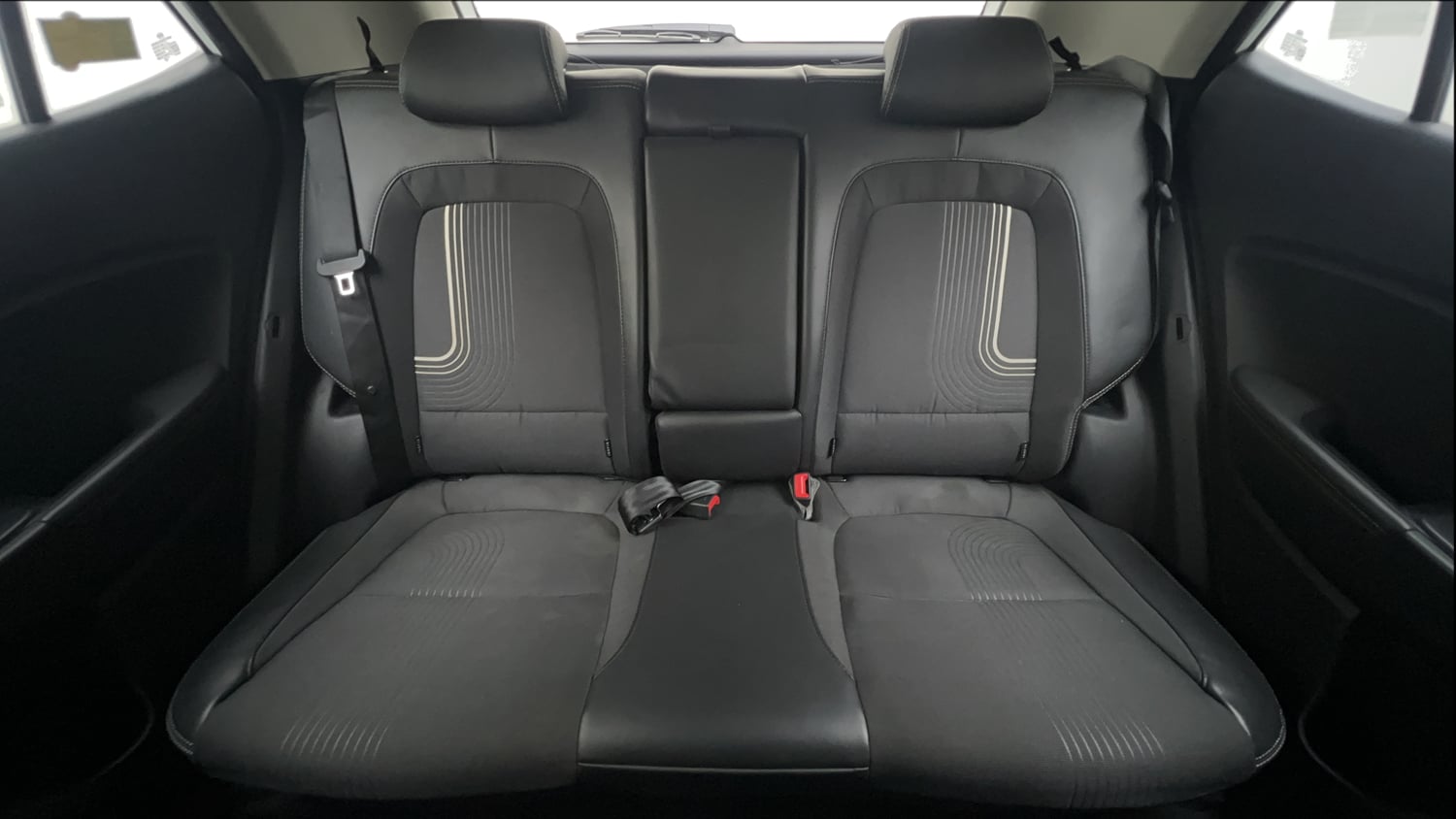 Used 2021 Hyundai Venue SX (O) 1.0 Turbo Petrol Manual interior REAR SEAT CONDITION VIEW