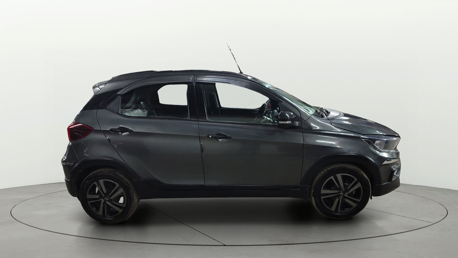 Used 2022 Tata Tiago NRG XZ MT Petrol Manual exterior RIGHT SIDE VIEW