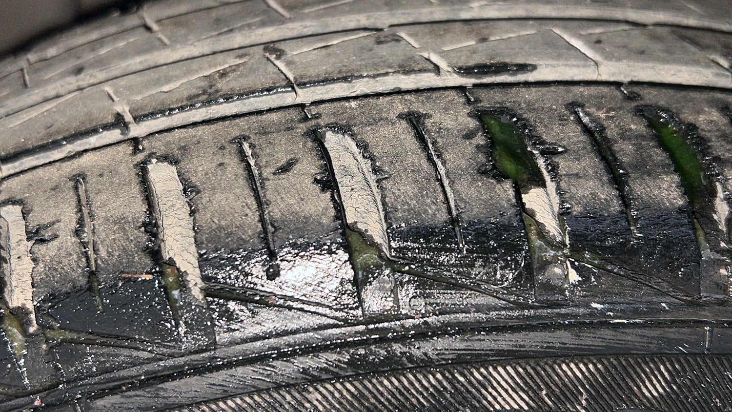 Used 2022 Hyundai Santro Era Executive Petrol Manual tyres LEFT FRONT TYRE TREAD VIEW