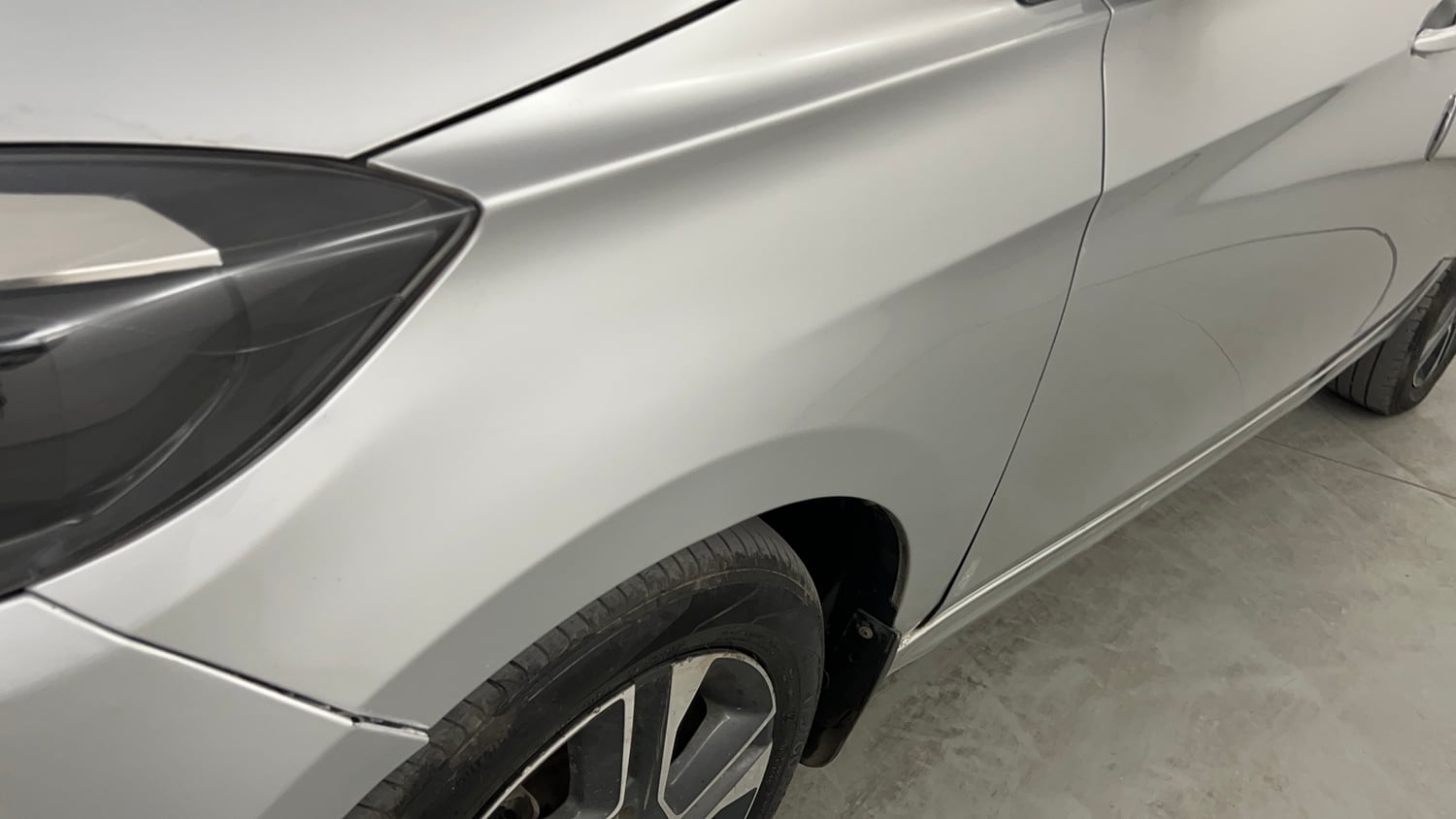 Used 2018 Tata Tigor Revotron XZ (O) Petrol Manual dents MINOR SCRATCH