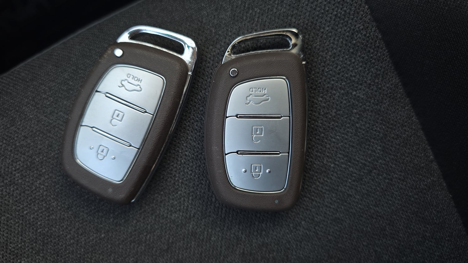 Used 2023 Hyundai Exter SX (O) Connect 1.2 AMT Petrol Automatic extra CAR KEY VIEW