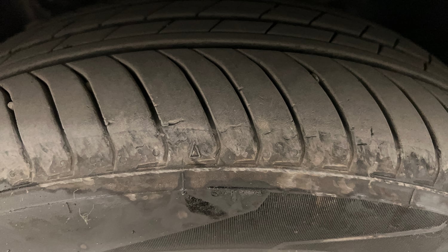Used 2018 Tata Tigor Revotron XZ (O) Petrol Manual tyres LEFT FRONT TYRE TREAD VIEW