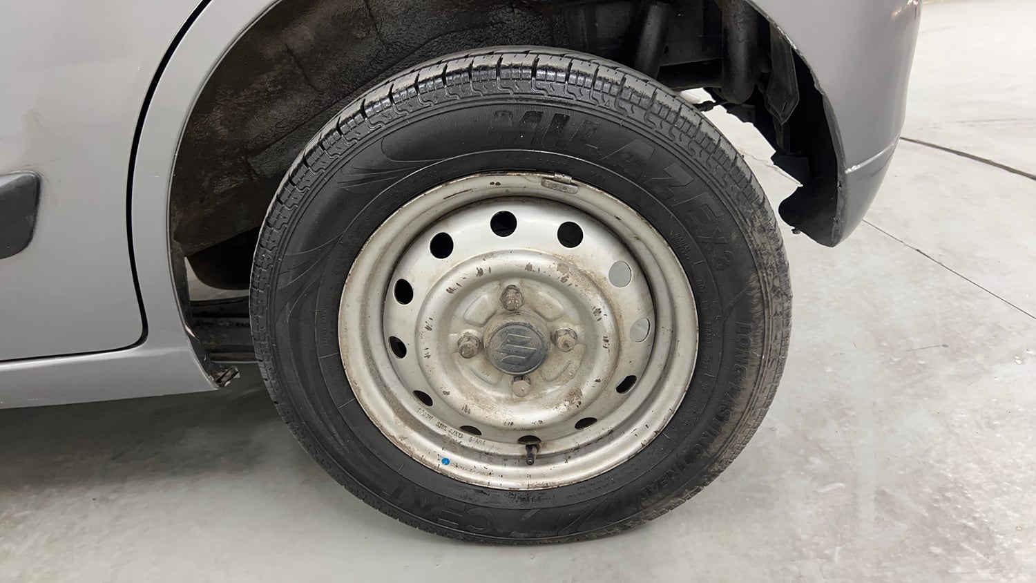 Used 2017 Maruti Suzuki Wagon R LXI CNG Cng Manual tyres LEFT REAR TYRE RIM VIEW