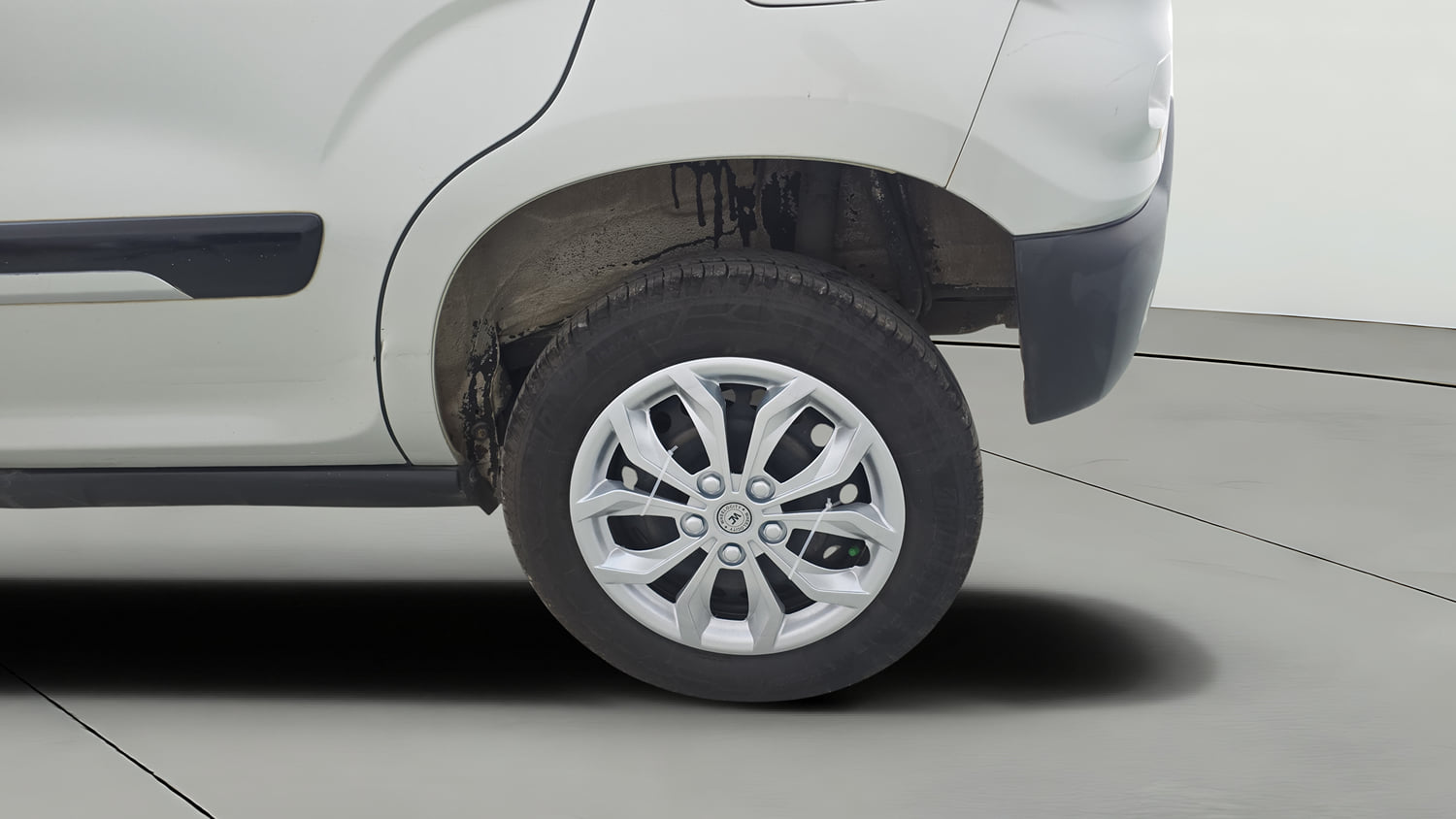 Used 2023 Maruti Suzuki S-Presso VXi Plus (O) AMT Petrol Automatic tyres LEFT REAR TYRE RIM VIEW