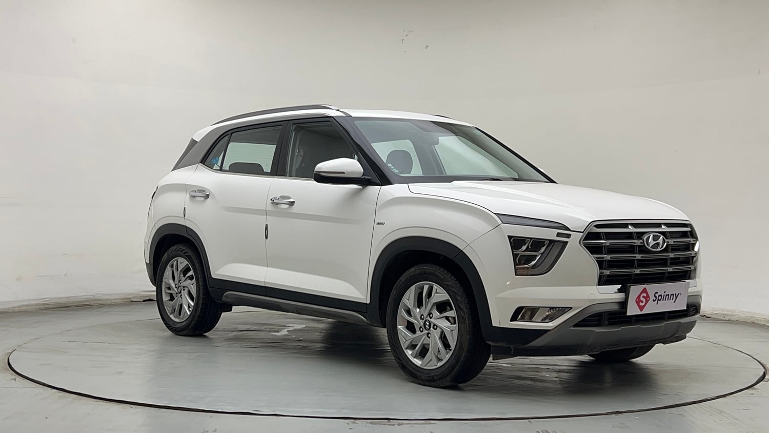 Used 2023 Hyundai Creta SX 1.5 Petrol IVT Petrol Automatic exterior RIGHT FRONT CORNER VIEW