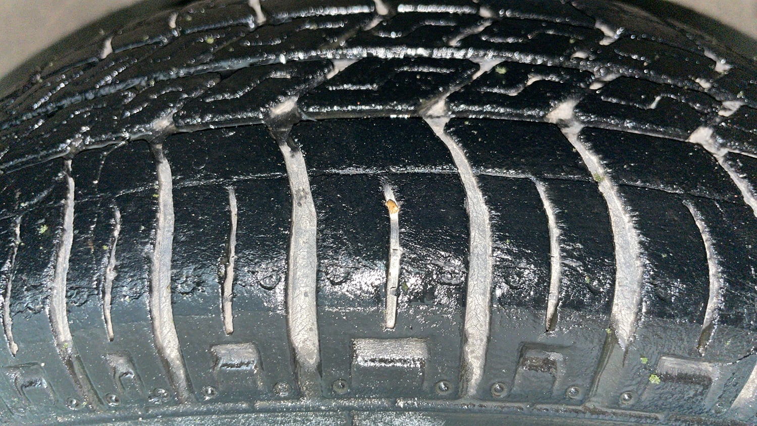 Used 2018 Maruti Suzuki Alto 800 LXi Petrol Manual tyres RIGHT FRONT TYRE TREAD VIEW