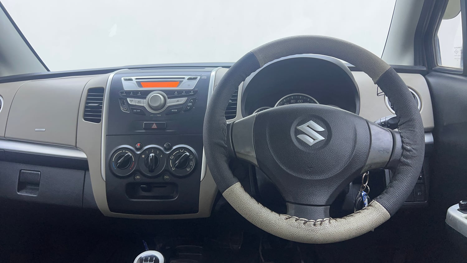 Used 2014 Maruti Suzuki Wagon R VXI Petrol Manual interior STEERING VIEW