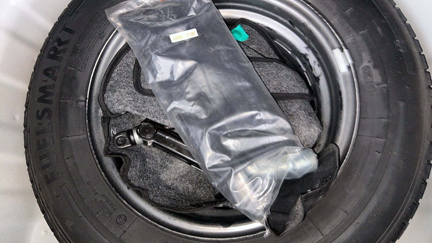Used 2022 Hyundai Santro Era Executive Petrol Manual tyres SPARE TYRE VIEW