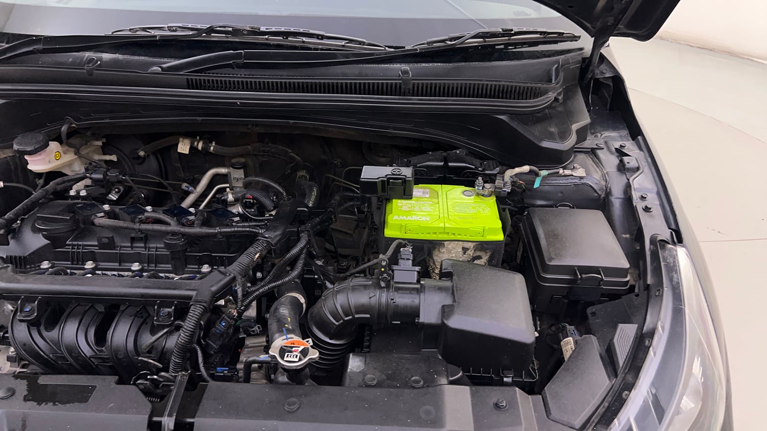 Used 2023 Hyundai i20 Sportz 1.2 IVT Petrol Automatic engine ENGINE LEFT SIDE HINGE & APRON VIEW