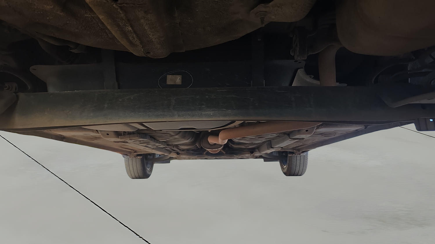 Used 2023 Hyundai Exter SX (O) Connect 1.2 AMT Petrol Automatic extra REAR UNDERBODY VIEW (TAKEN FROM REAR)