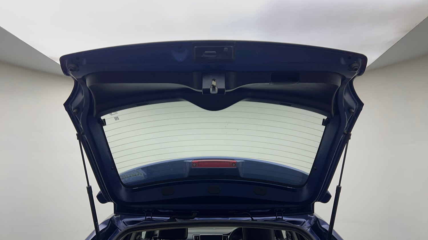 Used 2019 Maruti Suzuki Baleno Zeta Petrol Manual interior DICKY DOOR OPEN VIEW