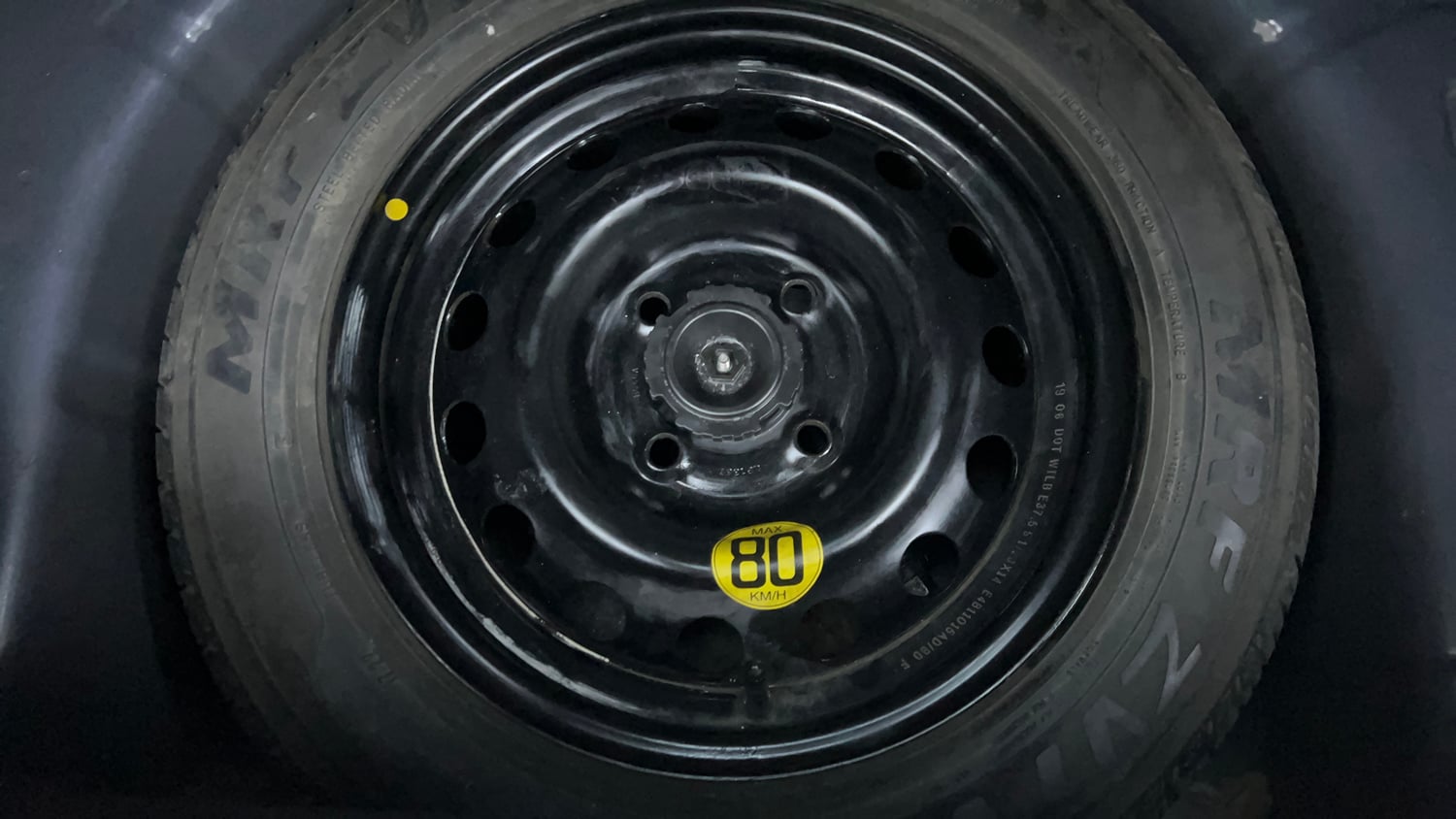 Used 2019 Ford Figo Titanium 1.2 Ti-VCT MT Petrol Manual tyres SPARE TYRE VIEW
