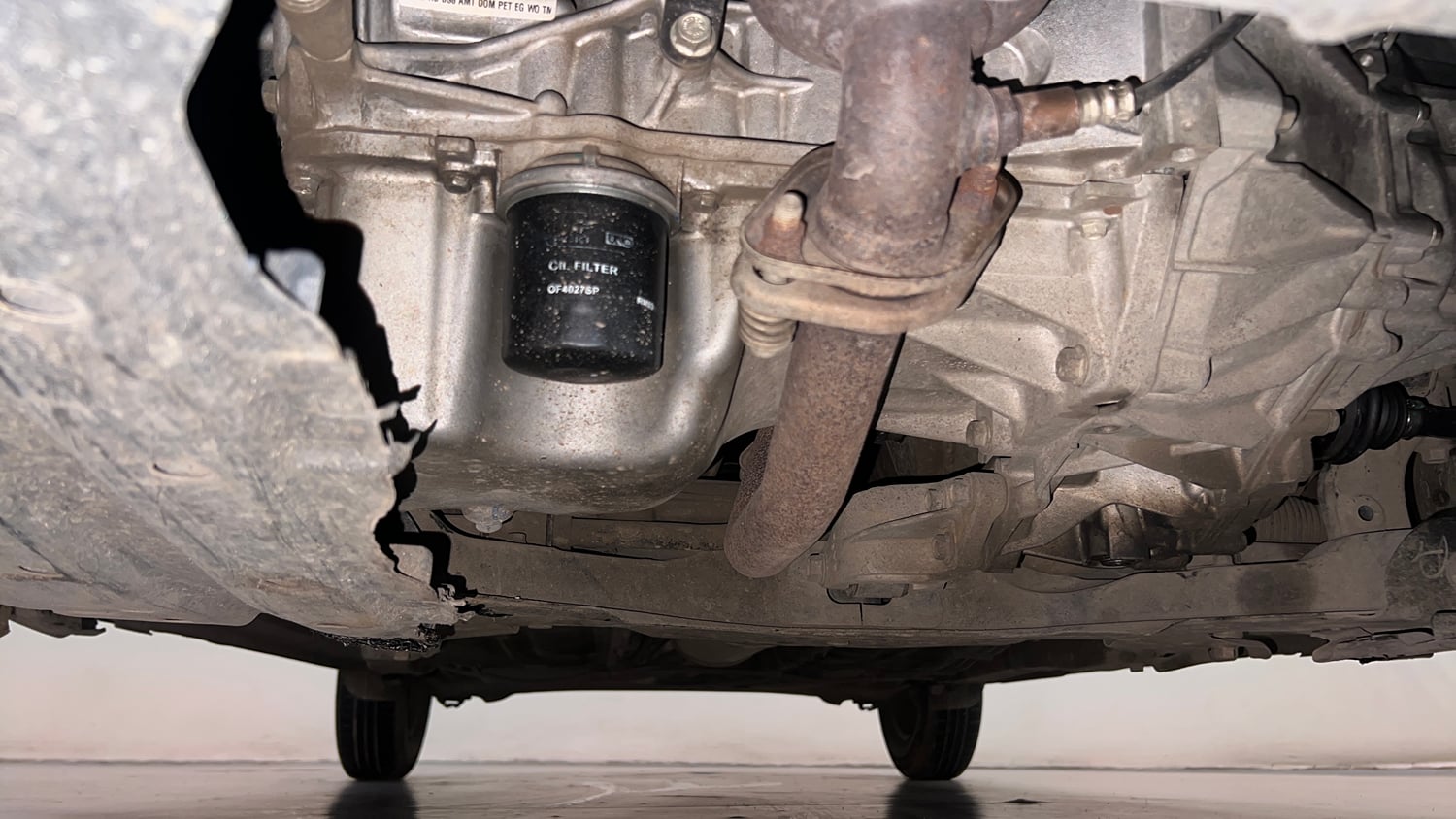Used 2019 Maruti Suzuki Swift VXi AMT Petrol Automatic extra FRONT LEFT UNDERBODY VIEW