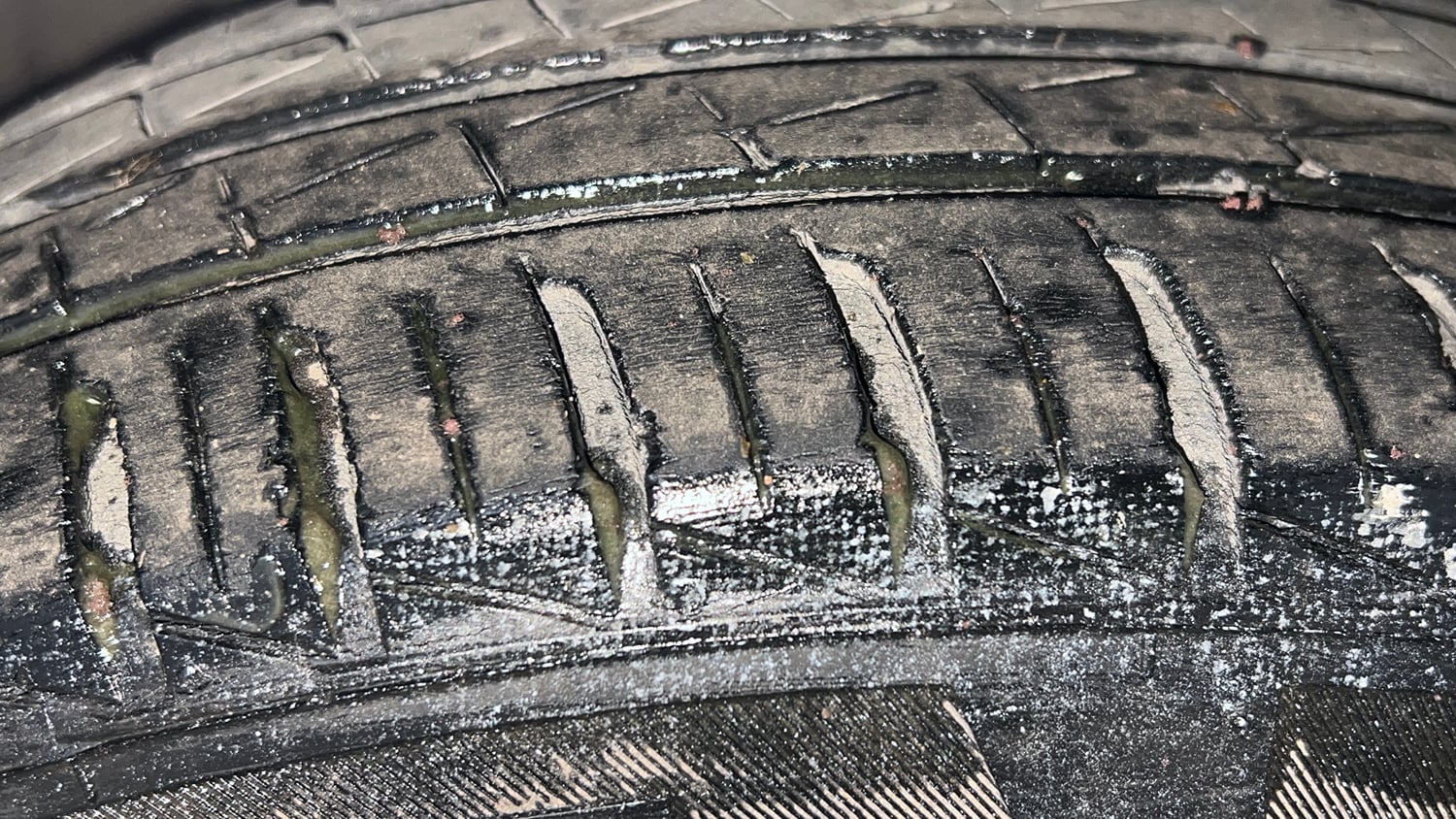 Used 2022 Hyundai Santro Era Executive Petrol Manual tyres RIGHT FRONT TYRE TREAD VIEW
