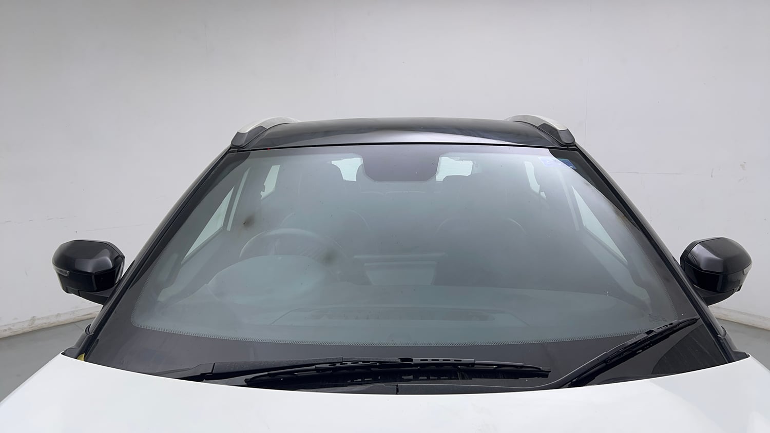 Used 2024 Tata Nexon Fearless 1.2 Revotron Petrol 6MT DT Petrol Manual exterior FRONT WINDSHIELD VIEW