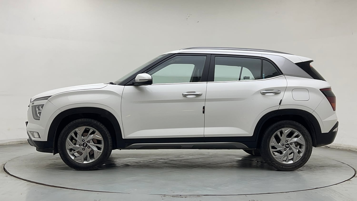 Used 2023 Hyundai Creta SX 1.5 Petrol IVT Petrol Automatic exterior LEFT SIDE VIEW