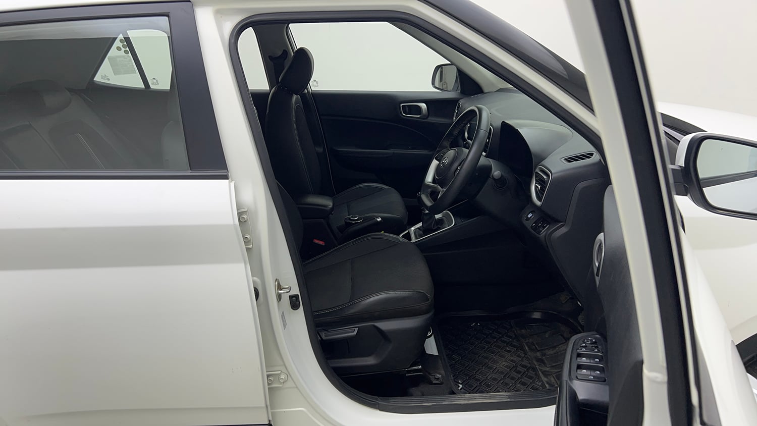 Used 2021 Hyundai Venue SX (O) 1.0 Turbo Petrol Manual interior RIGHT SIDE FRONT DOOR CABIN VIEW
