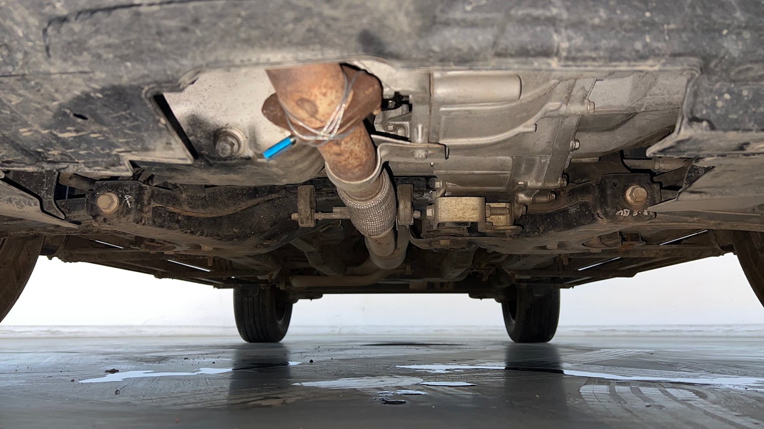 Used 2024 Tata Nexon Fearless 1.2 Revotron Petrol 6MT DT Petrol Manual extra FRONT LEFT UNDERBODY VIEW