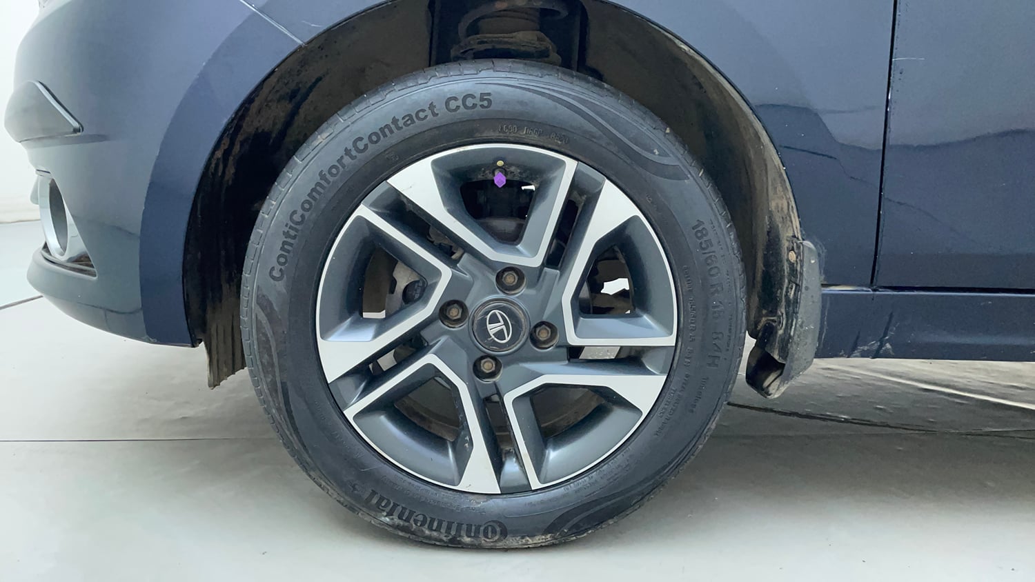 Used 2019 Tata Tigor Revotron XZA+ Petrol Automatic tyres LEFT FRONT TYRE RIM VIEW