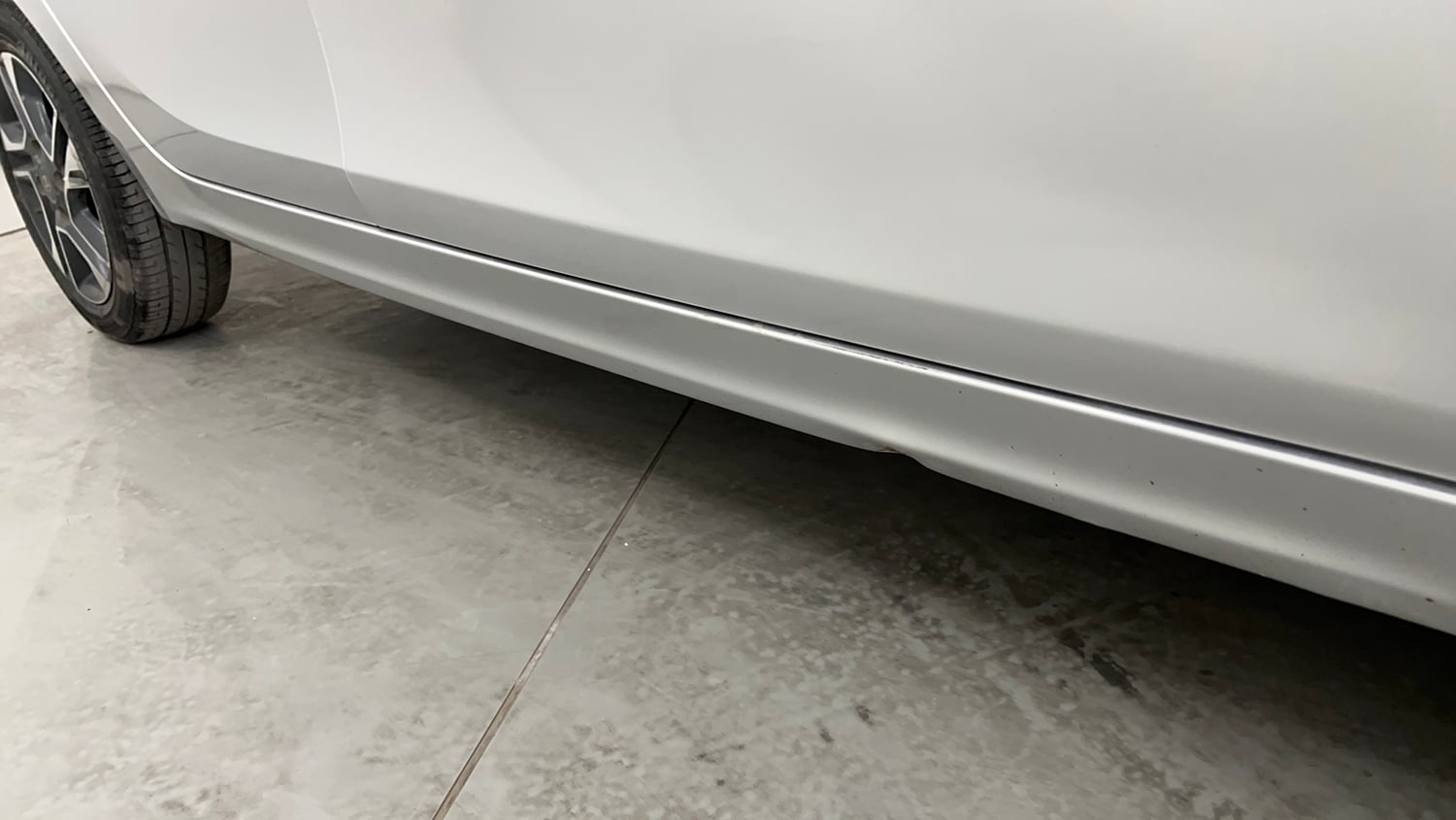Used 2018 Tata Tigor Revotron XZ (O) Petrol Manual dents MINOR DENT