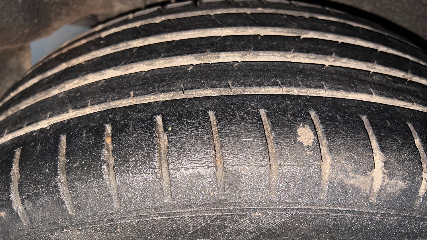 Used 2019 Maruti Suzuki Baleno Alpha Automatic Petrol Automatic tyres RIGHT REAR TYRE TREAD VIEW
