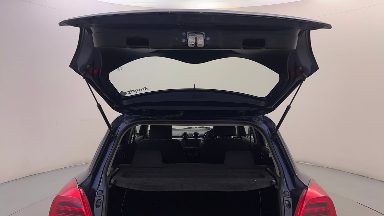 Used 2019 Maruti Suzuki Swift VXi AMT Petrol Automatic interior DICKY DOOR OPEN VIEW