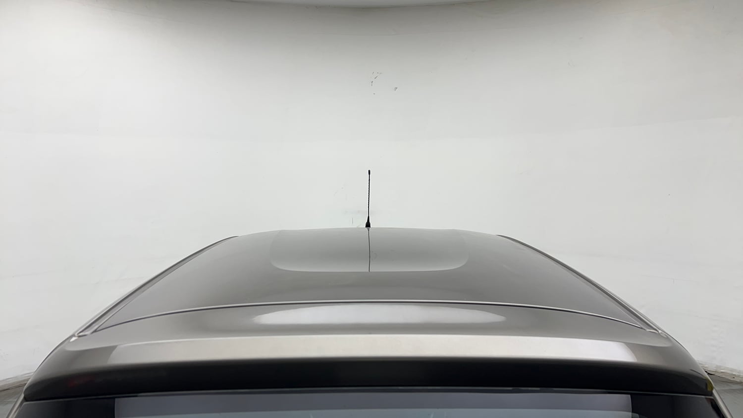 Used 2017 Renault Kwid 1.0 RXL AMT Petrol Automatic exterior EXTERIOR ROOF VIEW