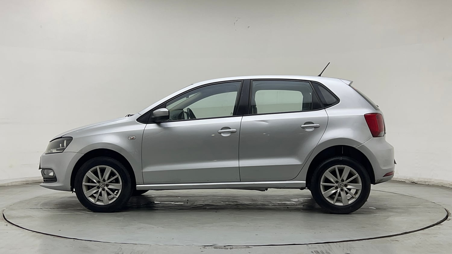 Used 2014 Volkswagen Polo Highline1.2L (P) Petrol Manual exterior LEFT SIDE VIEW
