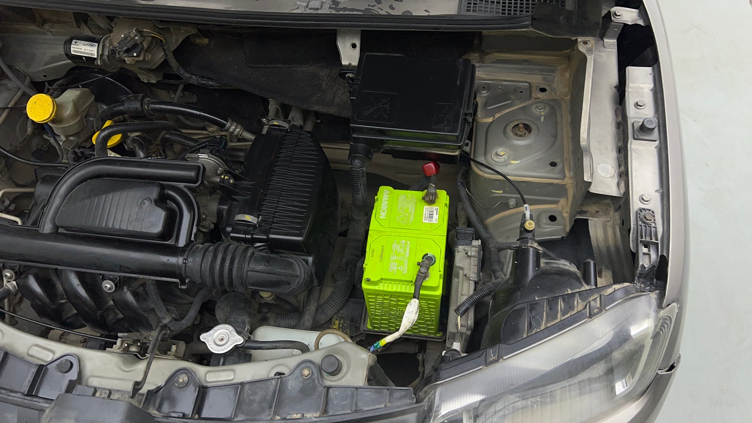 Used 2017 Renault Kwid 1.0 RXL AMT Petrol Automatic engine ENGINE LEFT SIDE VIEW