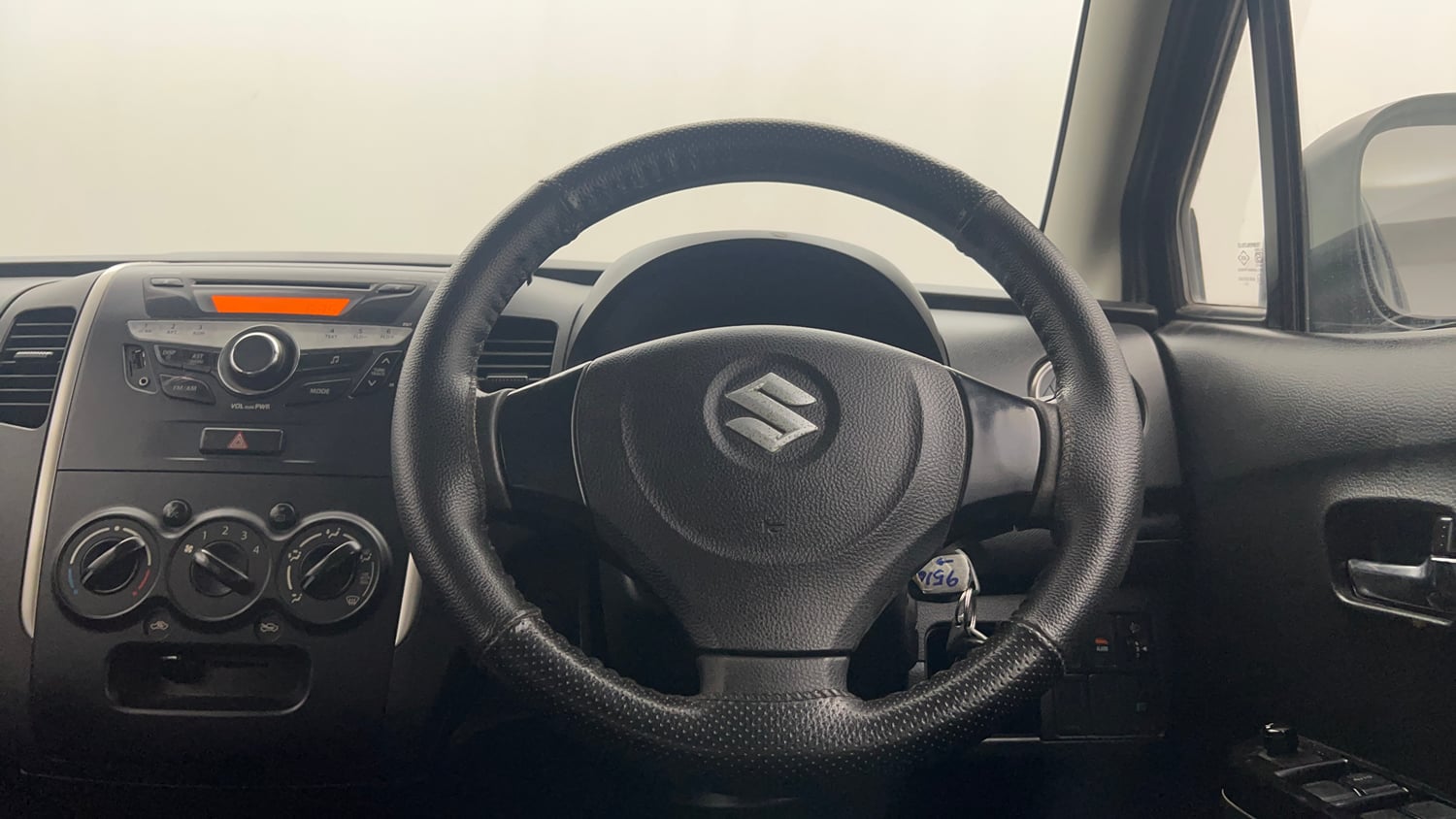 Used 2013 Maruti Suzuki Wagon R Stingray VXi Petrol Manual interior STEERING VIEW