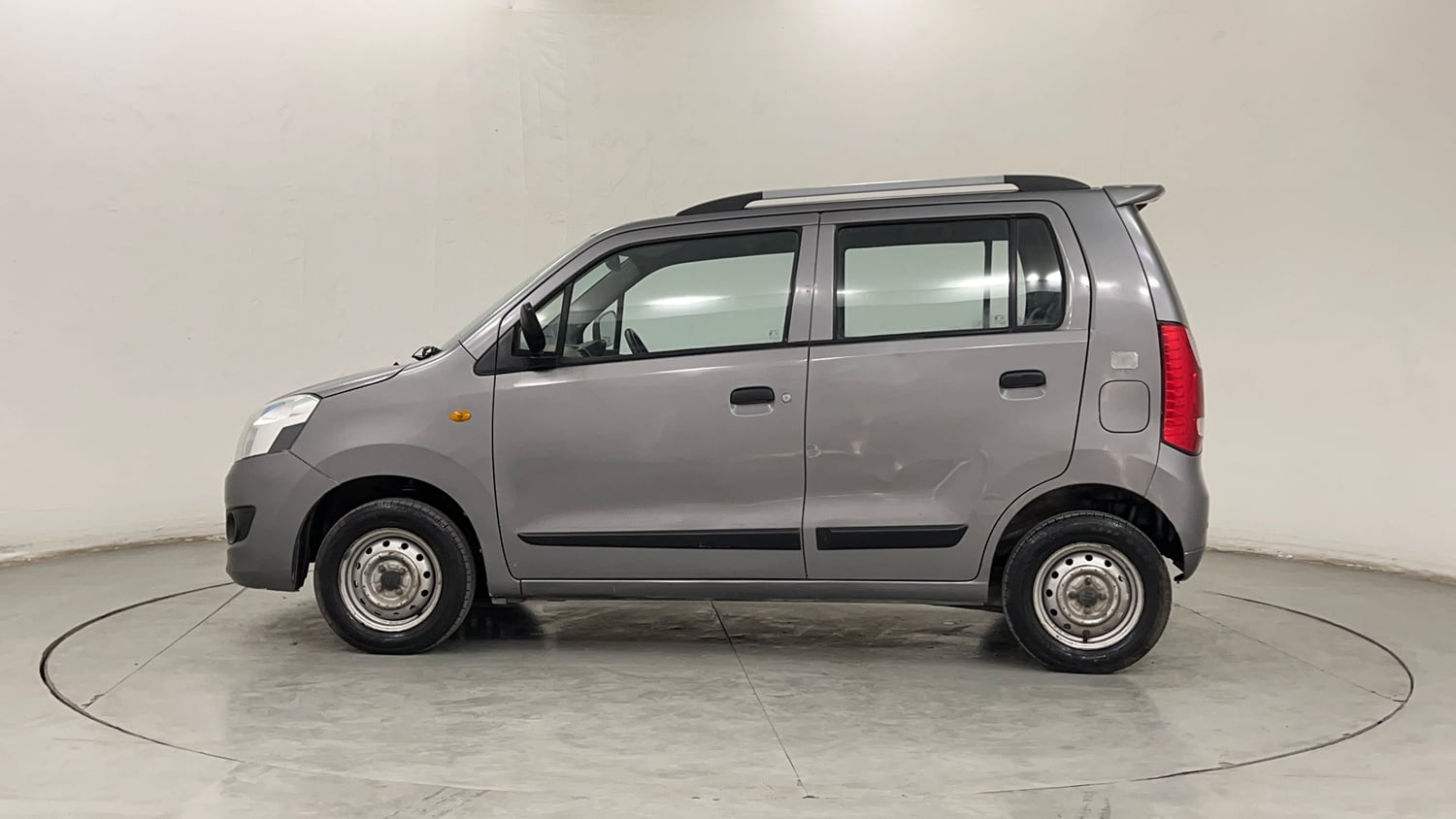 Used 2017 Maruti Suzuki Wagon R LXI CNG Cng Manual exterior LEFT SIDE VIEW