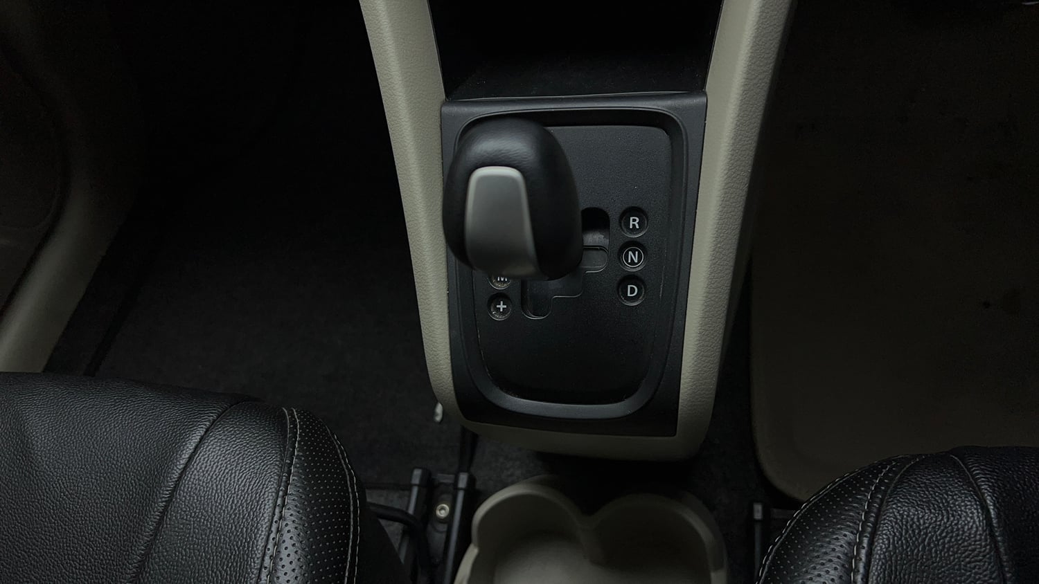 Used 2018 Maruti Suzuki Celerio ZXi AMT Petrol Automatic interior GEAR  KNOB VIEW