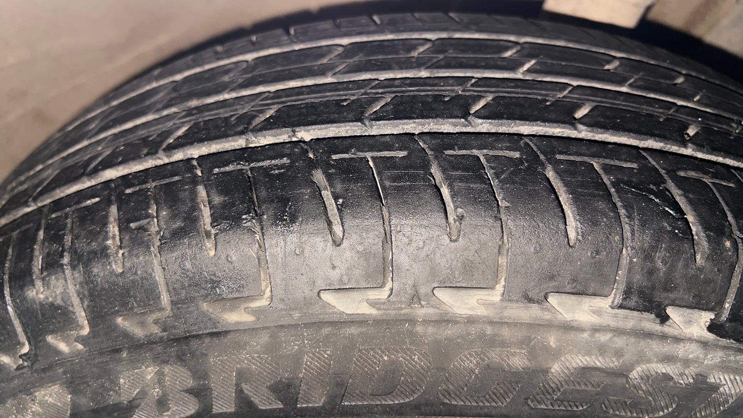 Used 2022 Maruti Suzuki Celerio VXi Petrol Manual tyres RIGHT FRONT TYRE TREAD VIEW