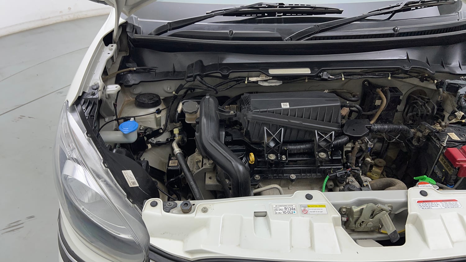 Used 2022 Maruti Suzuki Celerio VXi Petrol Manual engine ENGINE RIGHT SIDE VIEW